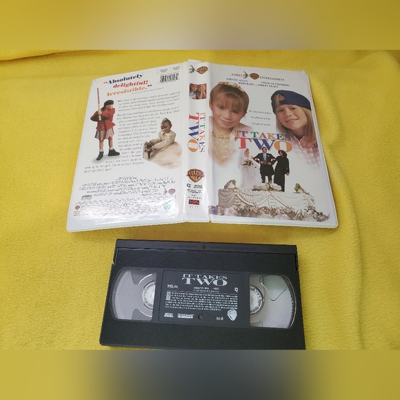 Mary-Kate and Ashley Olsen movies VHS - Picture 5 of 12